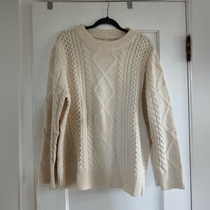 Amrabess White Cable Knit Sweater - Medium